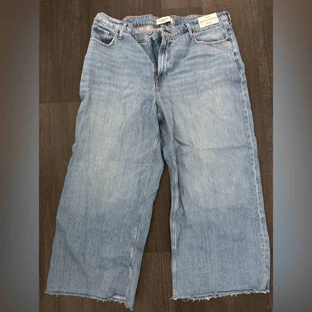 Abercrombie & Fitch Crop Wide Leg Jeans Size 33 Size 16 NWT